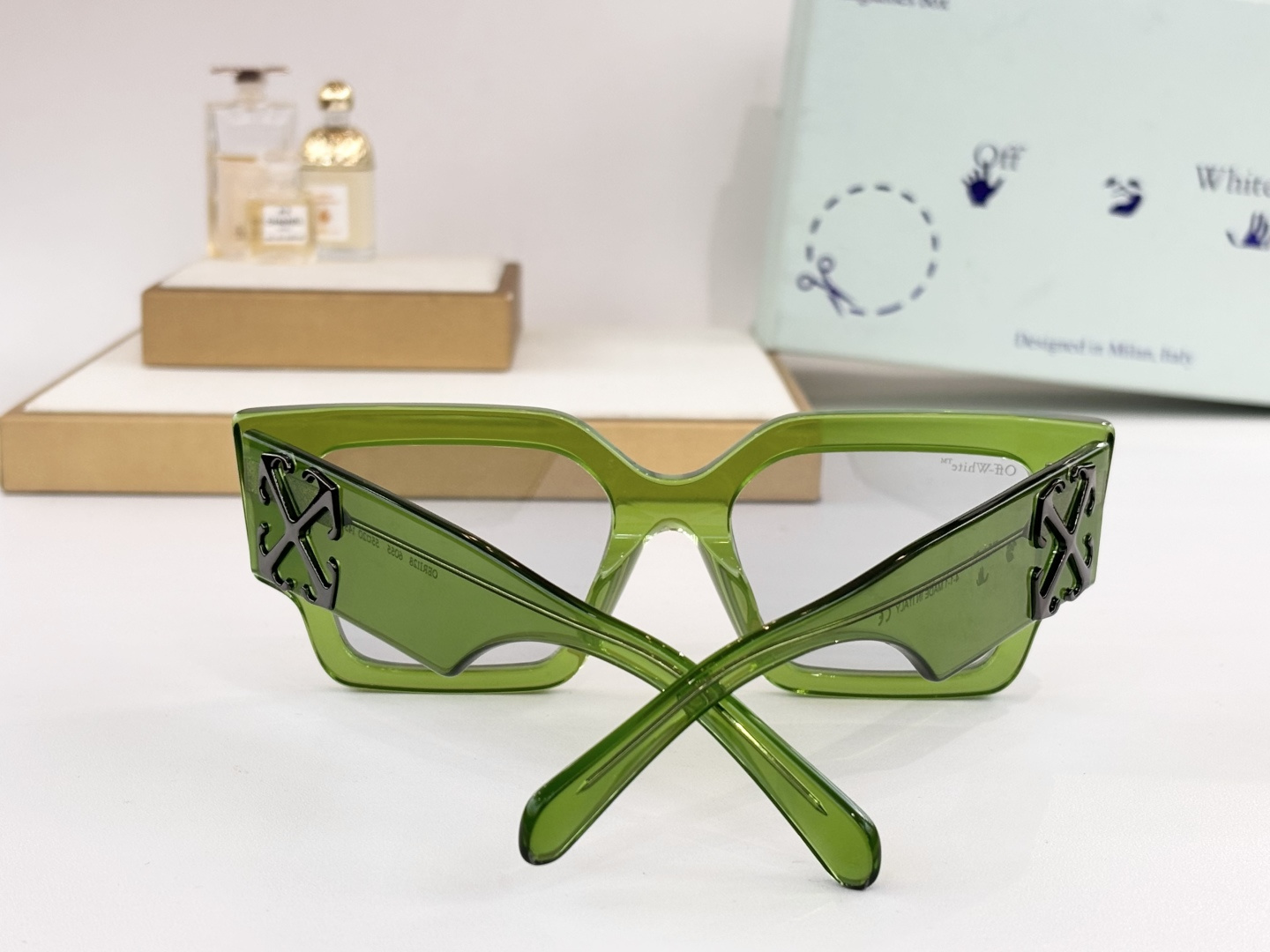 OFF WHITEMOD：OERI128Size：55口20 145