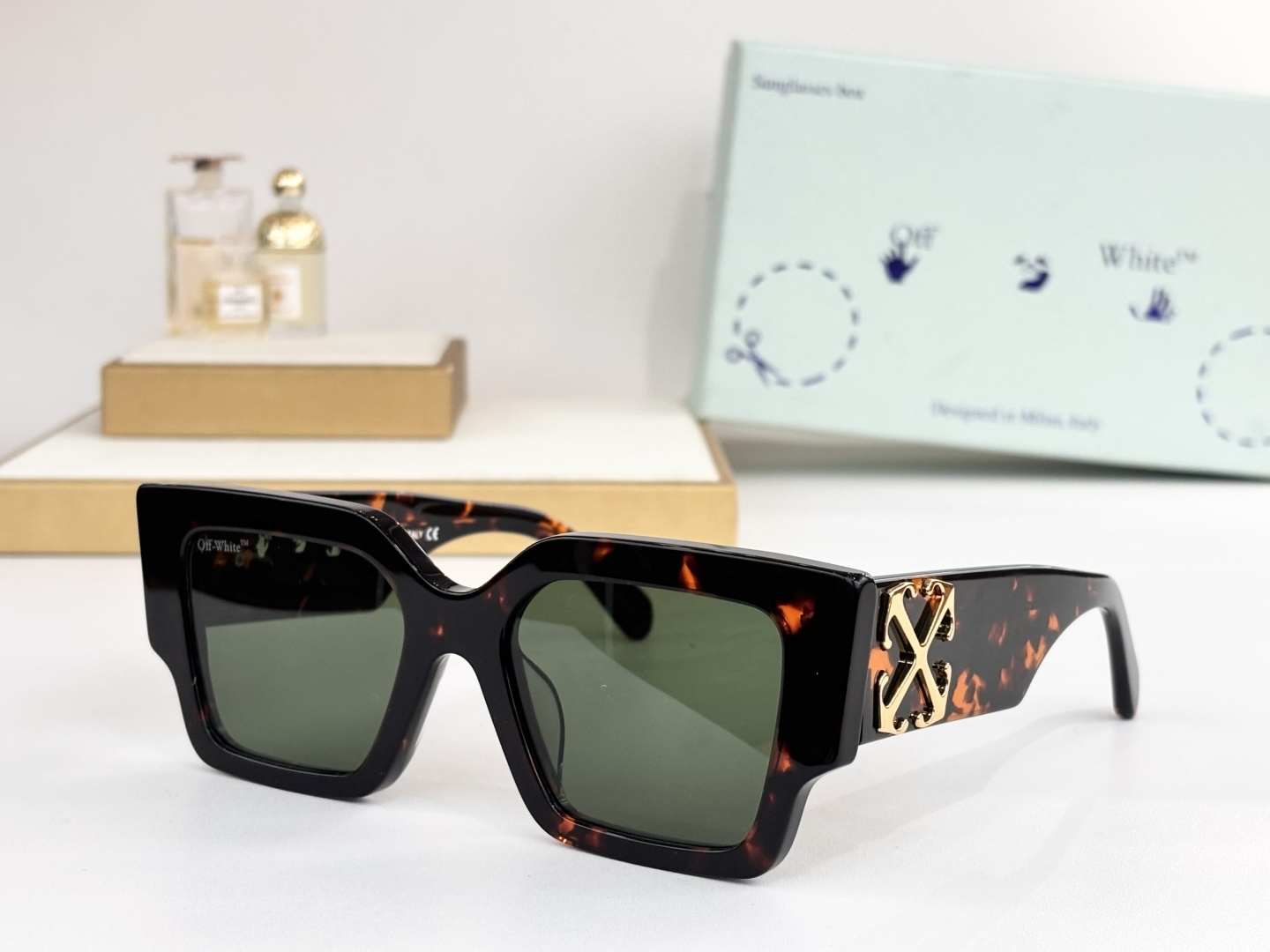 OFF WHITEMOD：OERI128Size：55口20 145