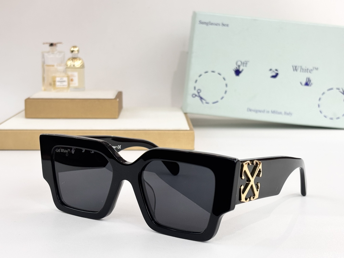 OFF WHITEMOD：OERI128Size：55口20 145