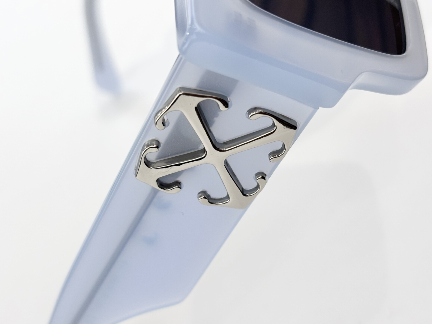 OFF WHITEMOD：OERI128Size：55口20 145