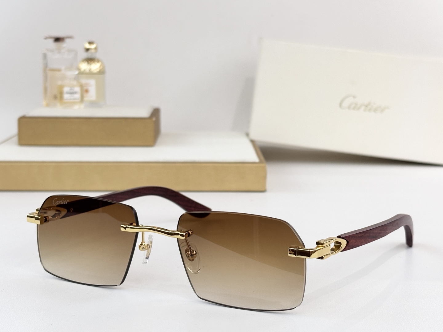 Cartie*MODEL：CT0453OSIZE：56口18-140