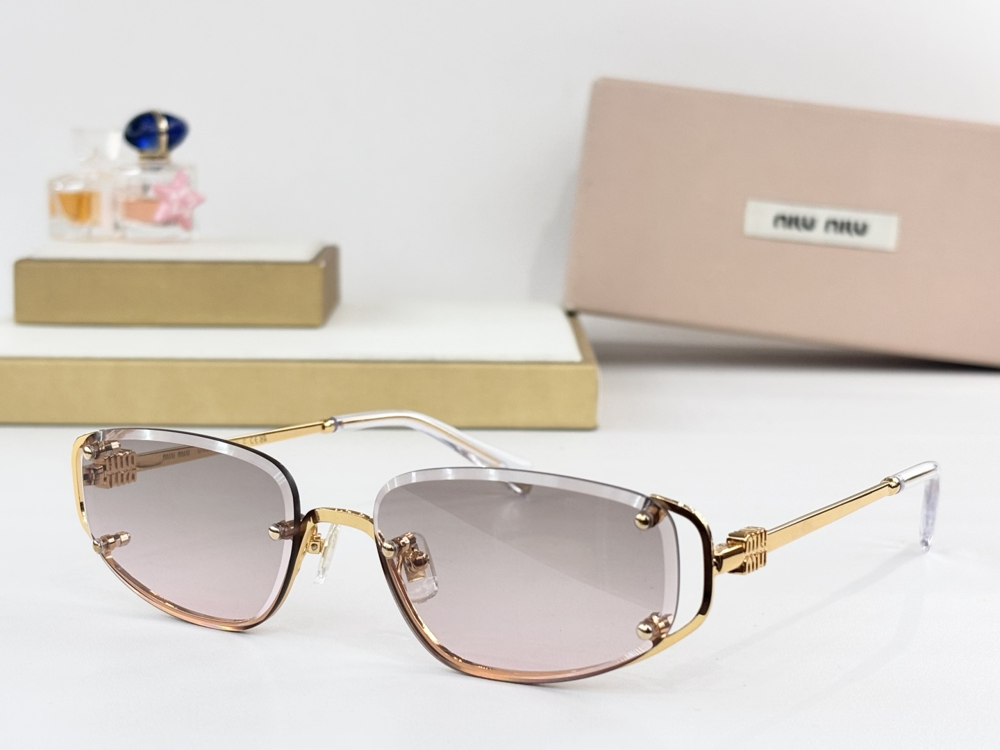 MIU MI*MOD：MU A170AVSIZE：57口17-142