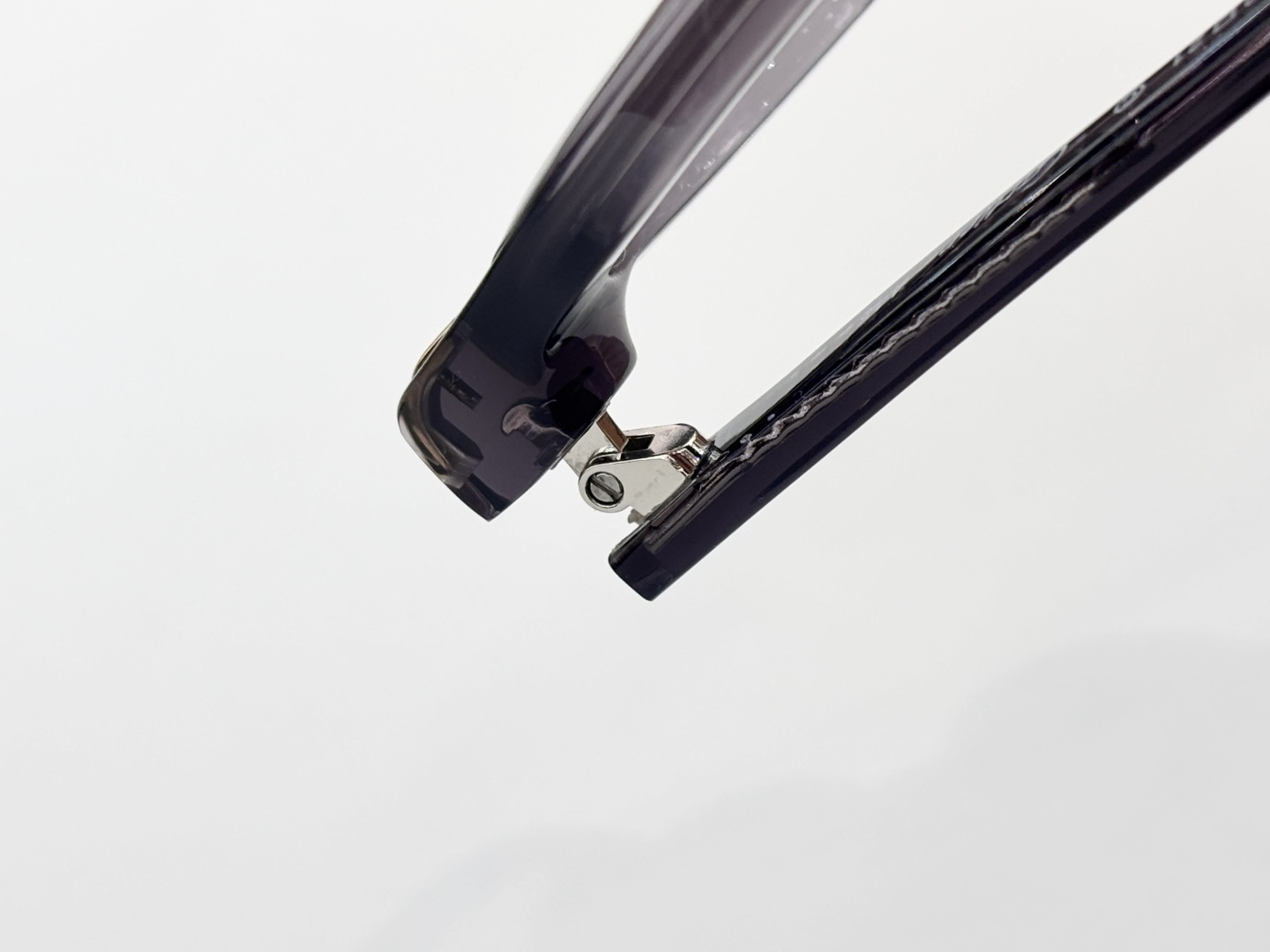 Cartie*MOD：CT0584SSize：49口21 145