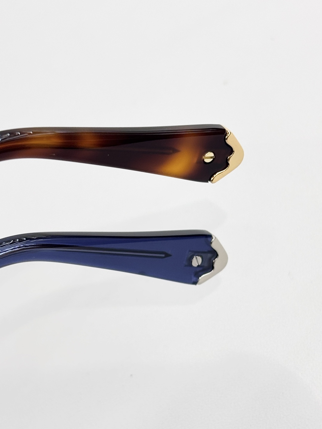 Cartie*MOD：CT0584SSize：49口21 145