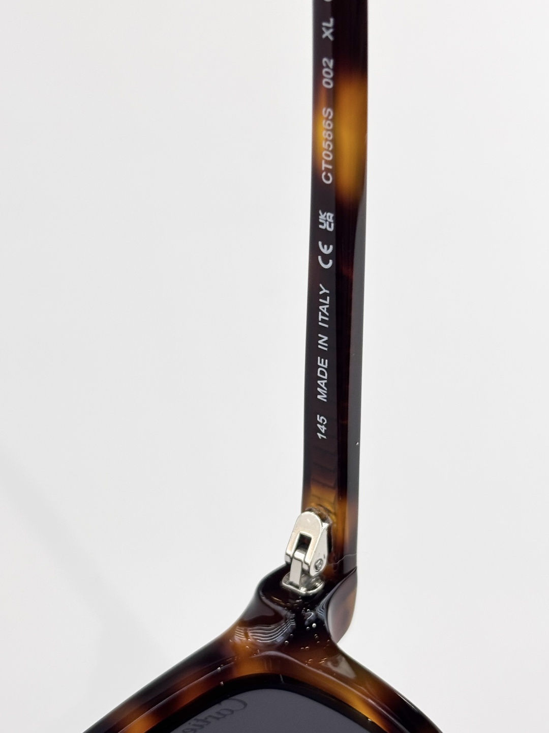 Cartie*MOD：CT0586SSize：53口19 145