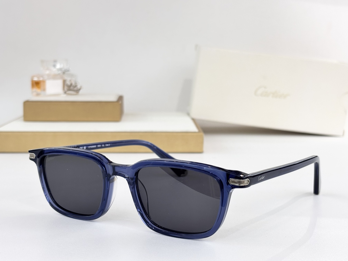 Cartie*MOD：CT0586SSize：53口19 145