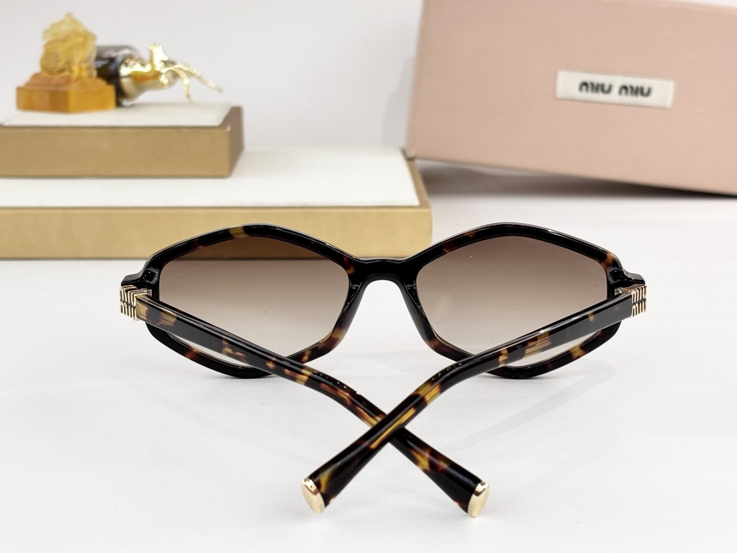 MIU MI*MOD：SMU 73KSSize：56口18-145