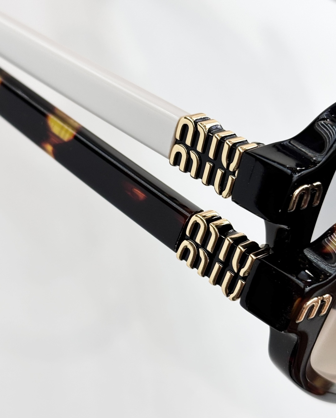 MIU MI*MOD：SMU 73KSSize：56口18-145