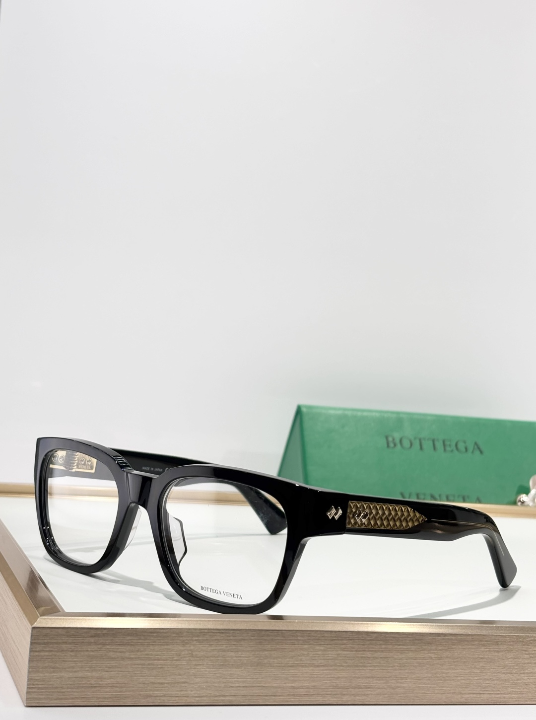 BOTTEGA VENET*MODEL：BV1403OSIZE：52口19-140
