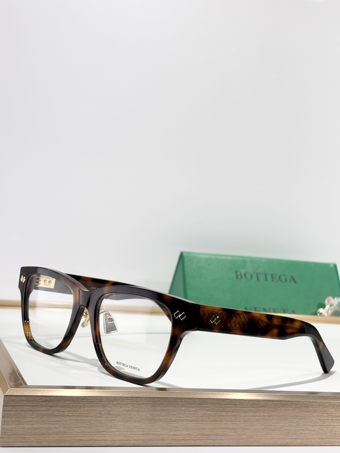BOTTEGA VENET*MODEL：BV1402SKSIZE：55口19-145