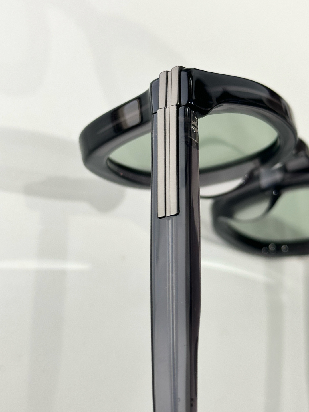 ZEGNAMOD：EZ0229Size:51口 22-145麦斯·米科尔森Mads Mikkelsen 