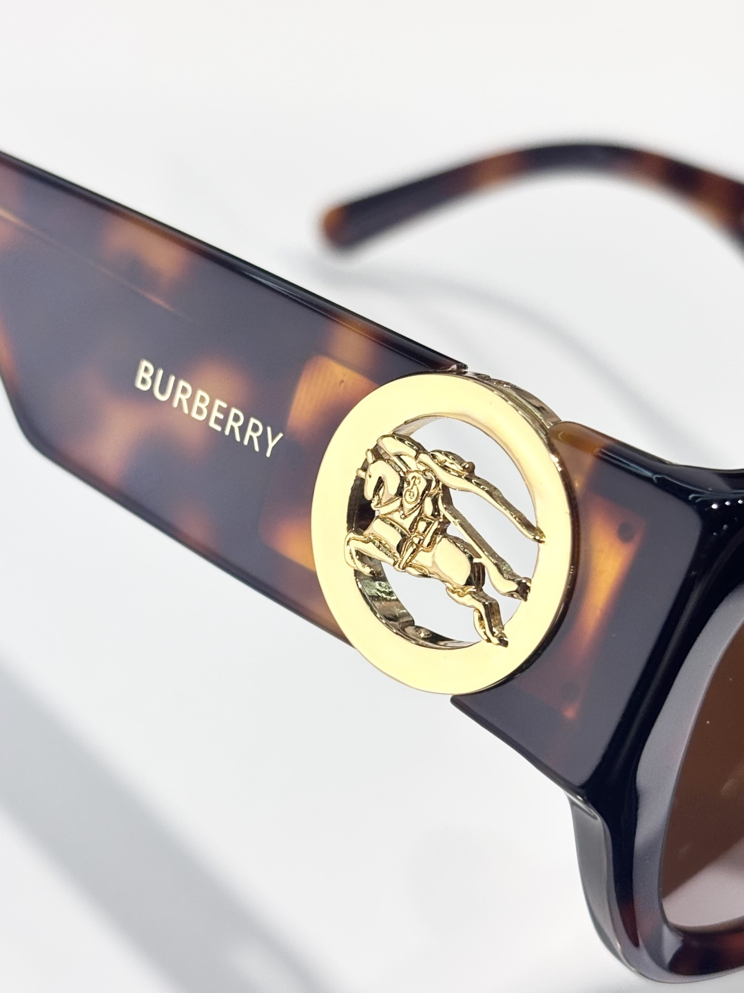 BURBERR*MODEL：5883SIZE：55口18-145