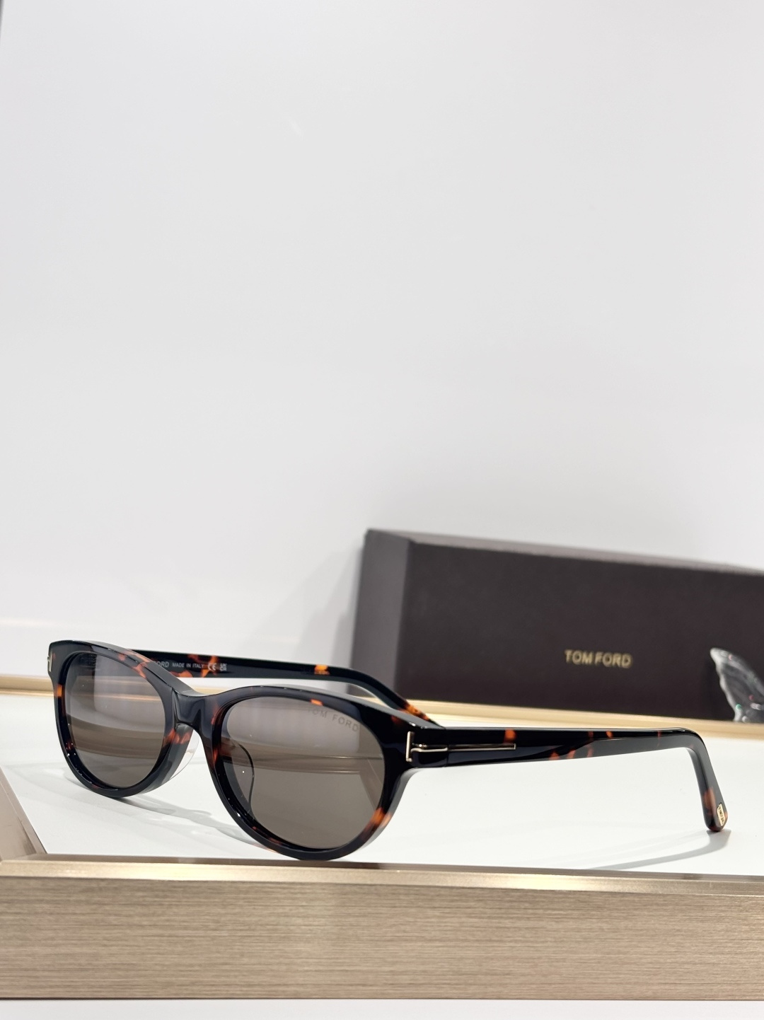 TOM FORDMODEL：TF1310SIZE：53口17-140