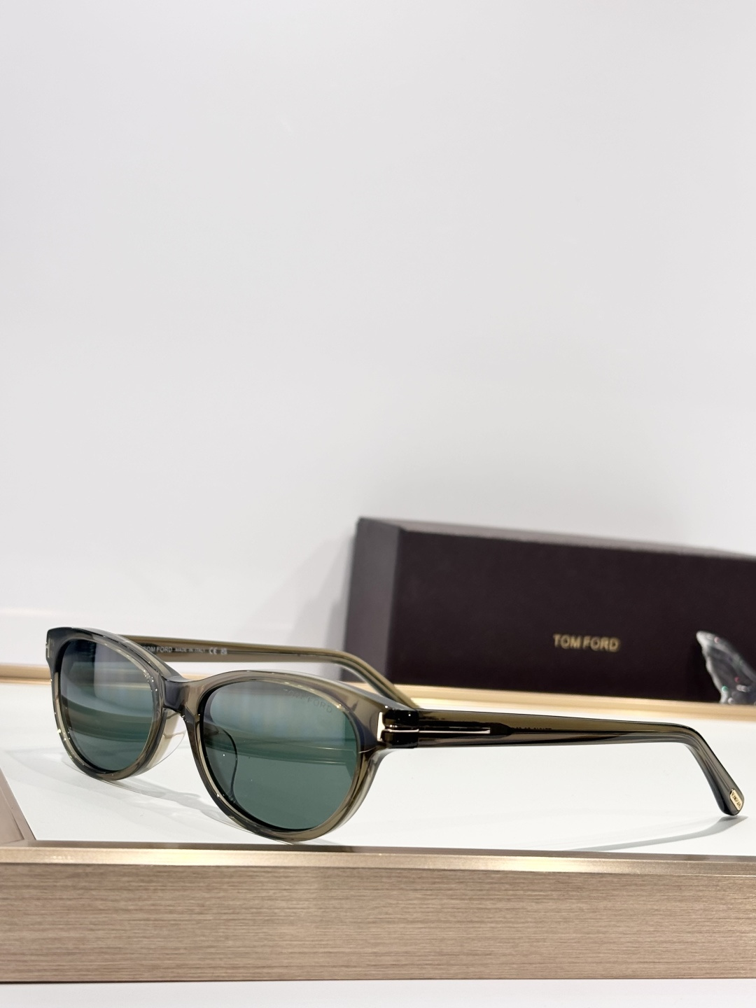 TOM FORDMODEL：TF1310SIZE：53口17-140