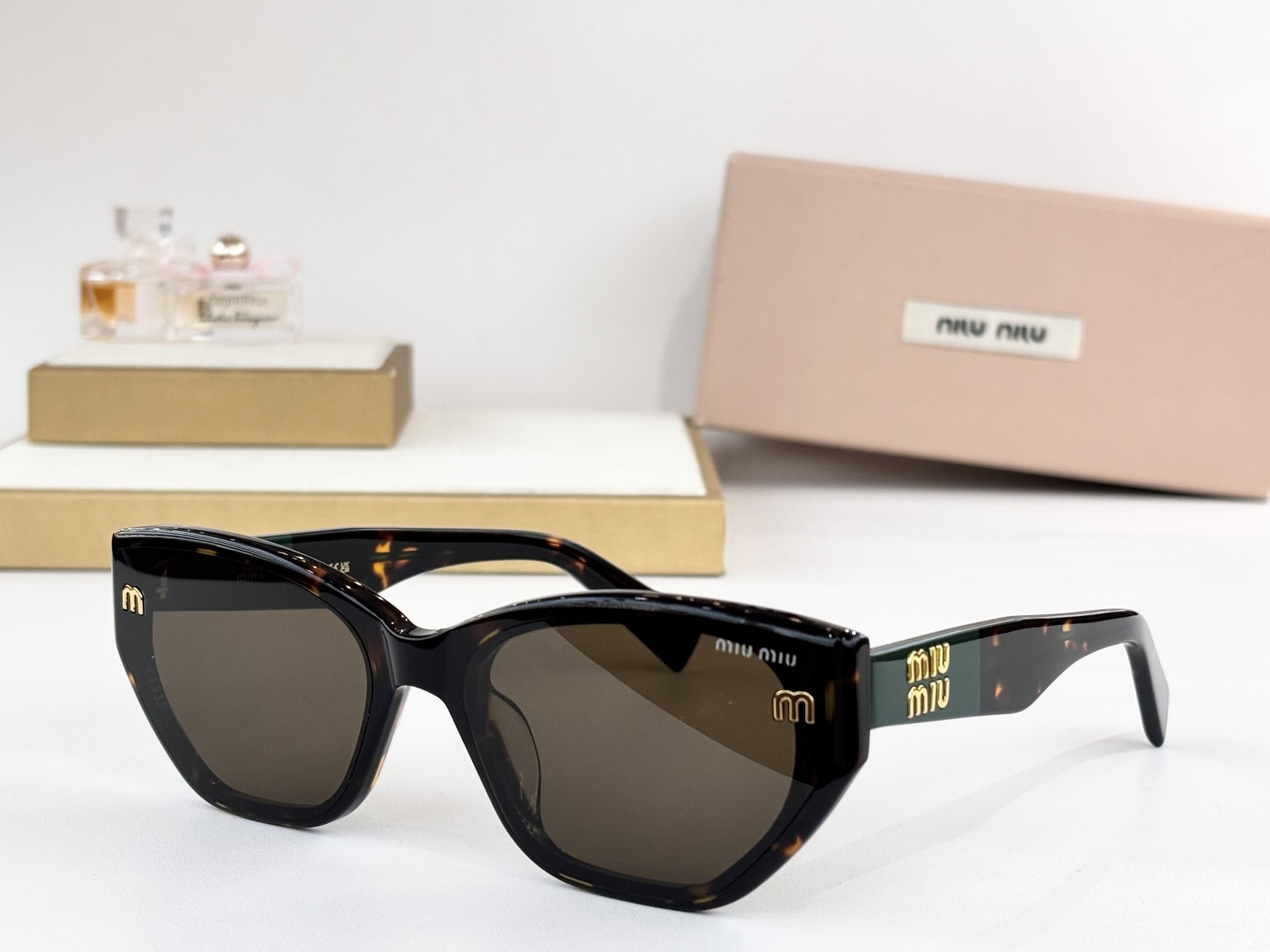 MIU MI*MOD：MU66ZSSize：62口21 145