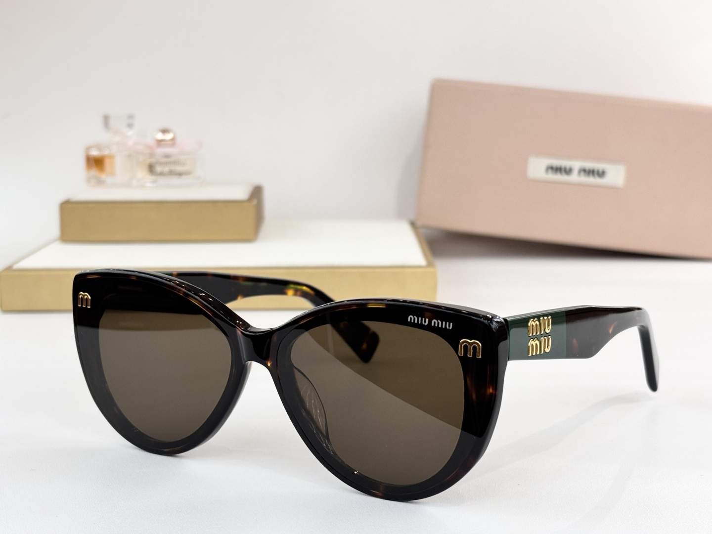 MIU MI*MOD：MU65ZSSize：63口18 145