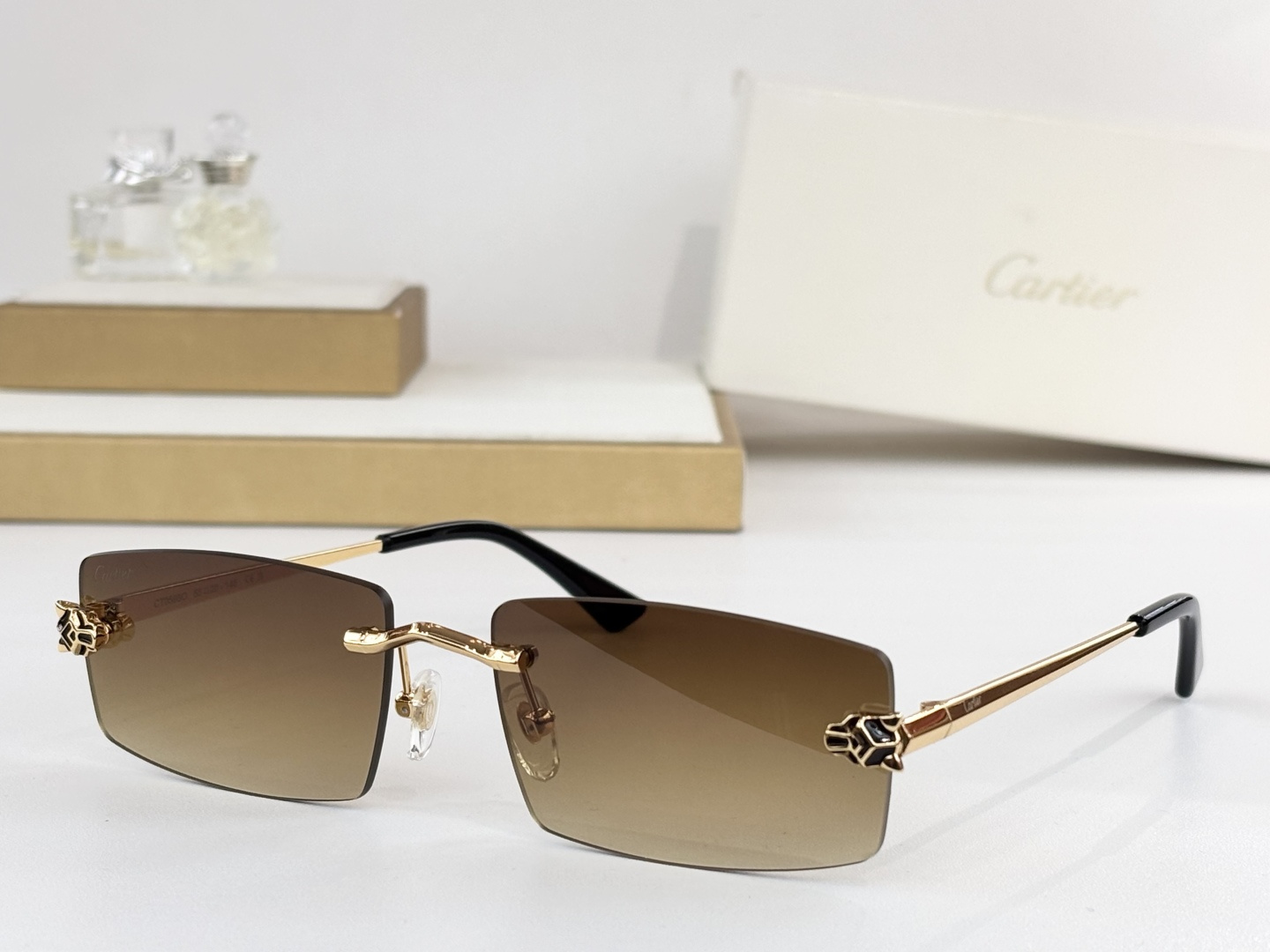 CartierMOD：CT0598OSize：55口20-145