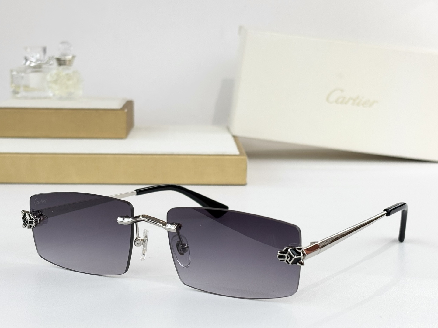 CartierMOD：CT0598OSize：55口20-145