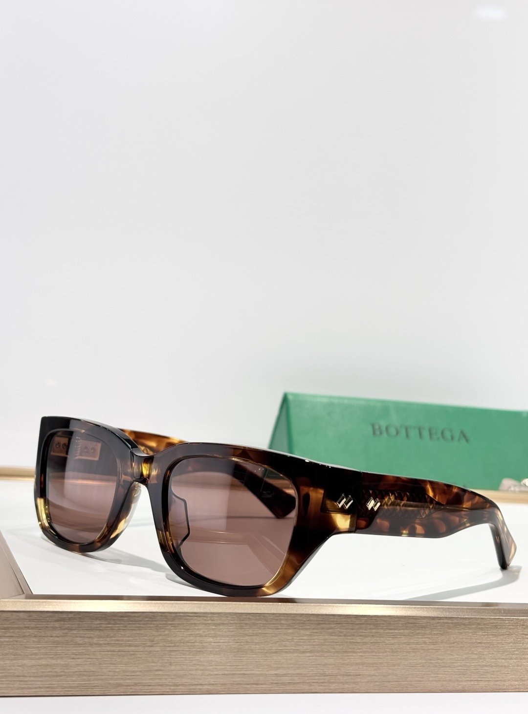 BOTTEGA VENET*MODEL：BV1400SSIZE：51口22-140