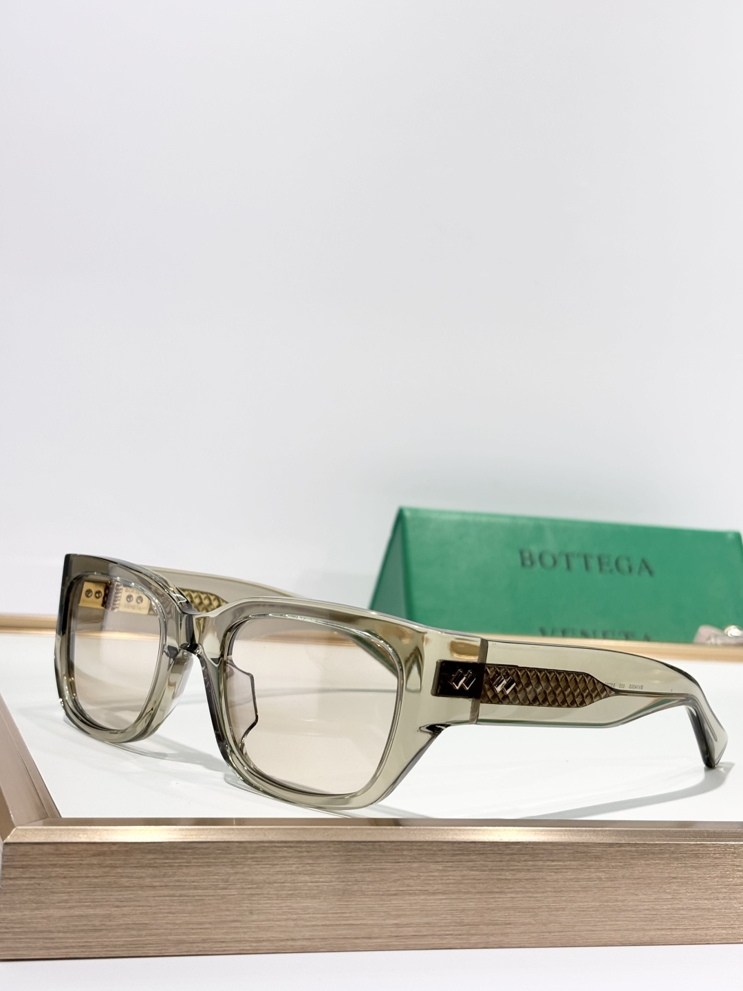 BOTTEGA VENET*MODEL：BV1400SSIZE：51口22-140