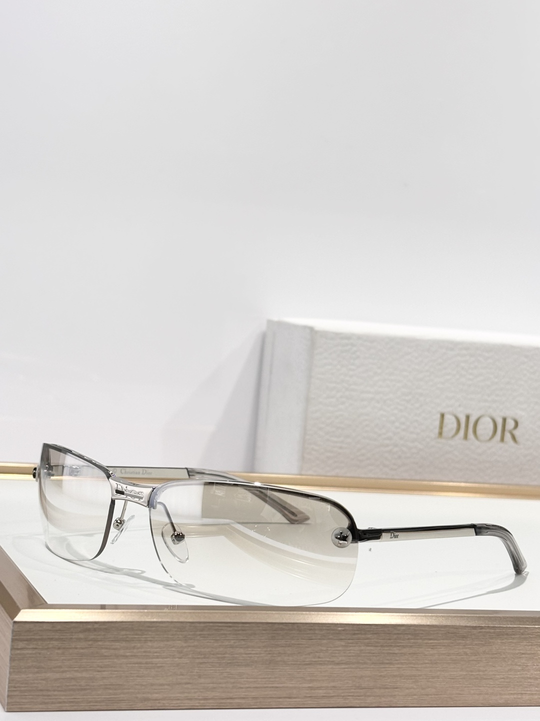 DIORMOD：ADIORABLE 5Size：64口16 115