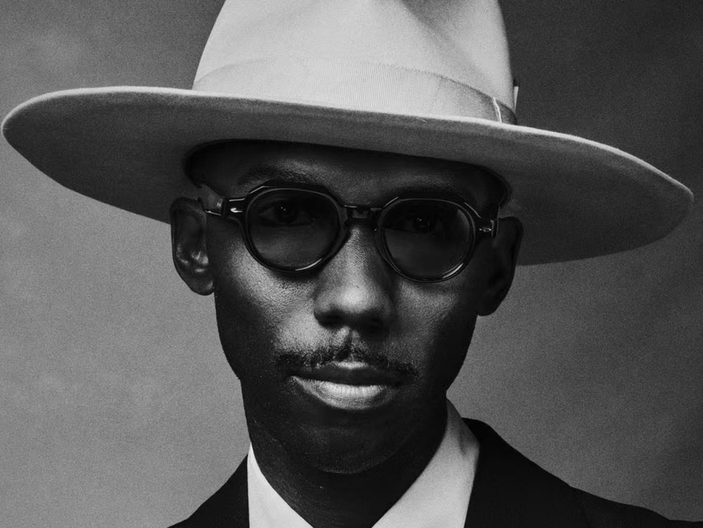 Jacques Marie MageMODEL：PONTIANSIZE：46口23-146