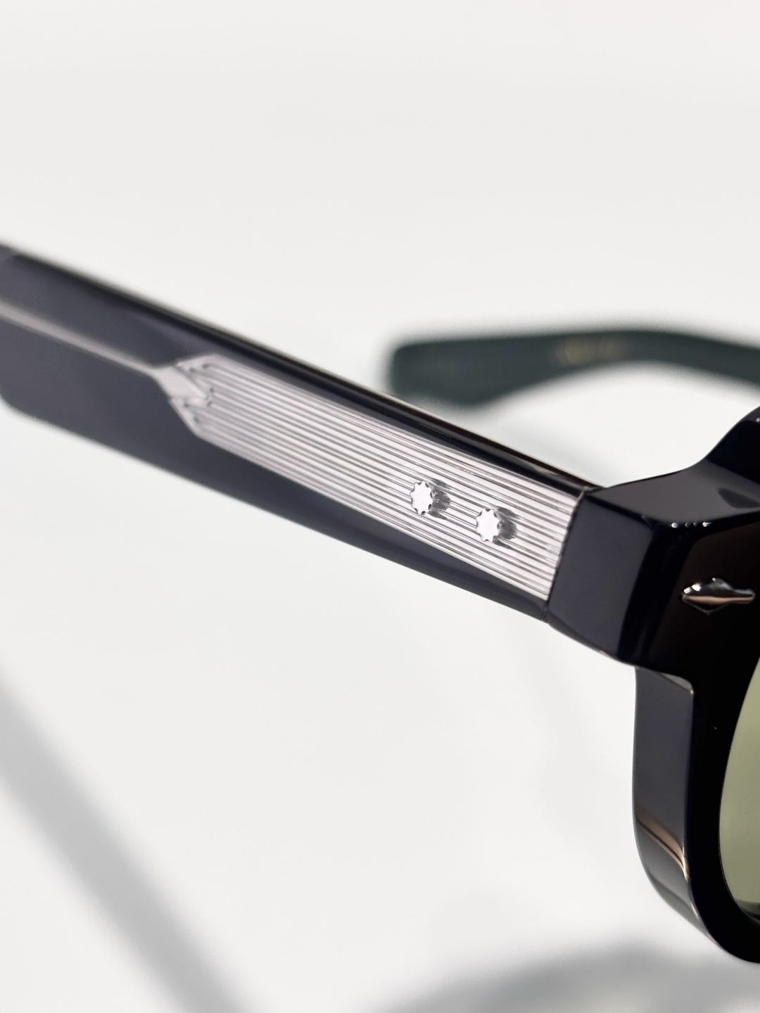 Jacques Marie MageMODEL：PONTIANSIZE：46口23-146