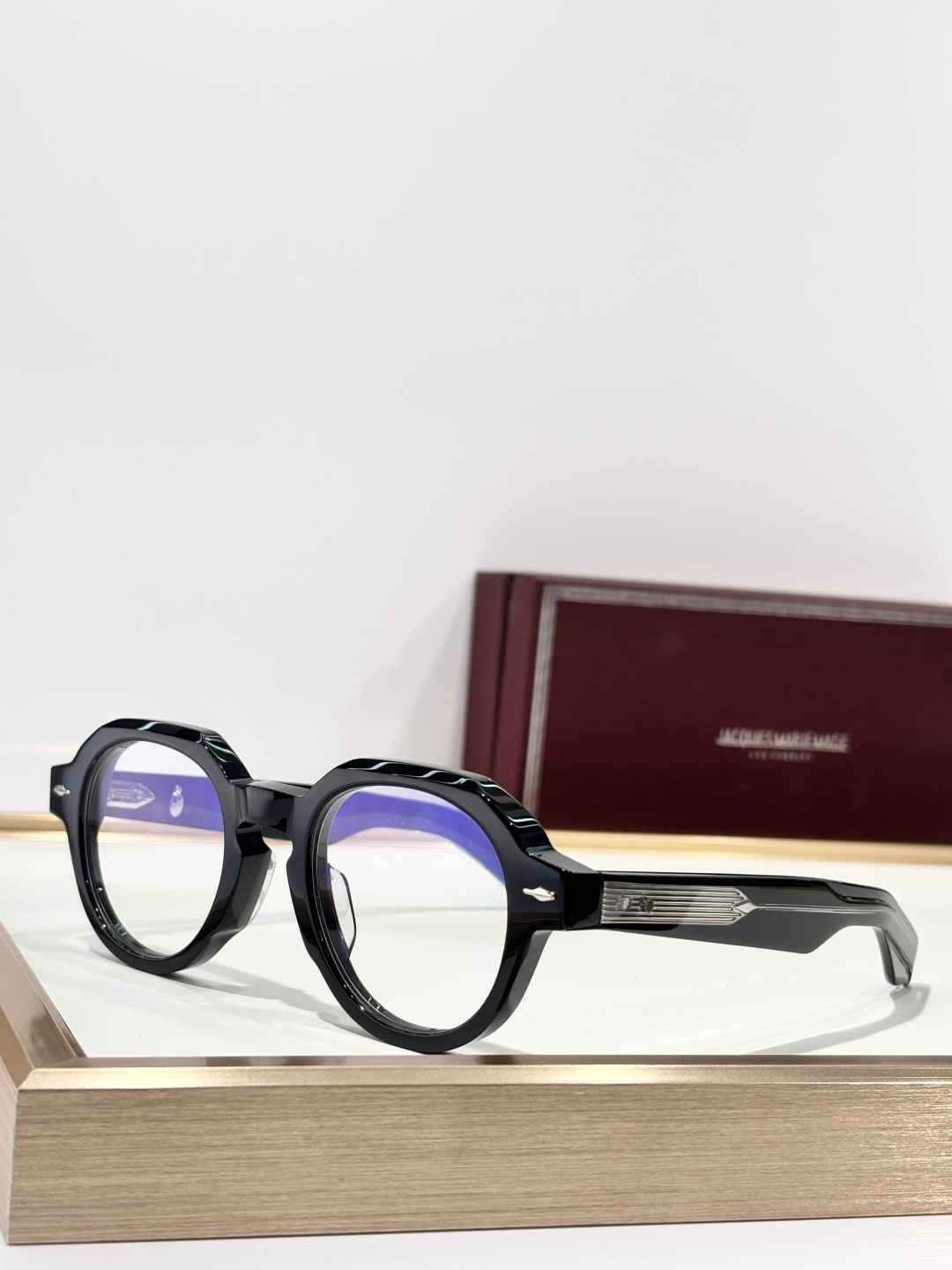 Jacques Marie MageMODEL：PONTIANSIZE：46口23-146