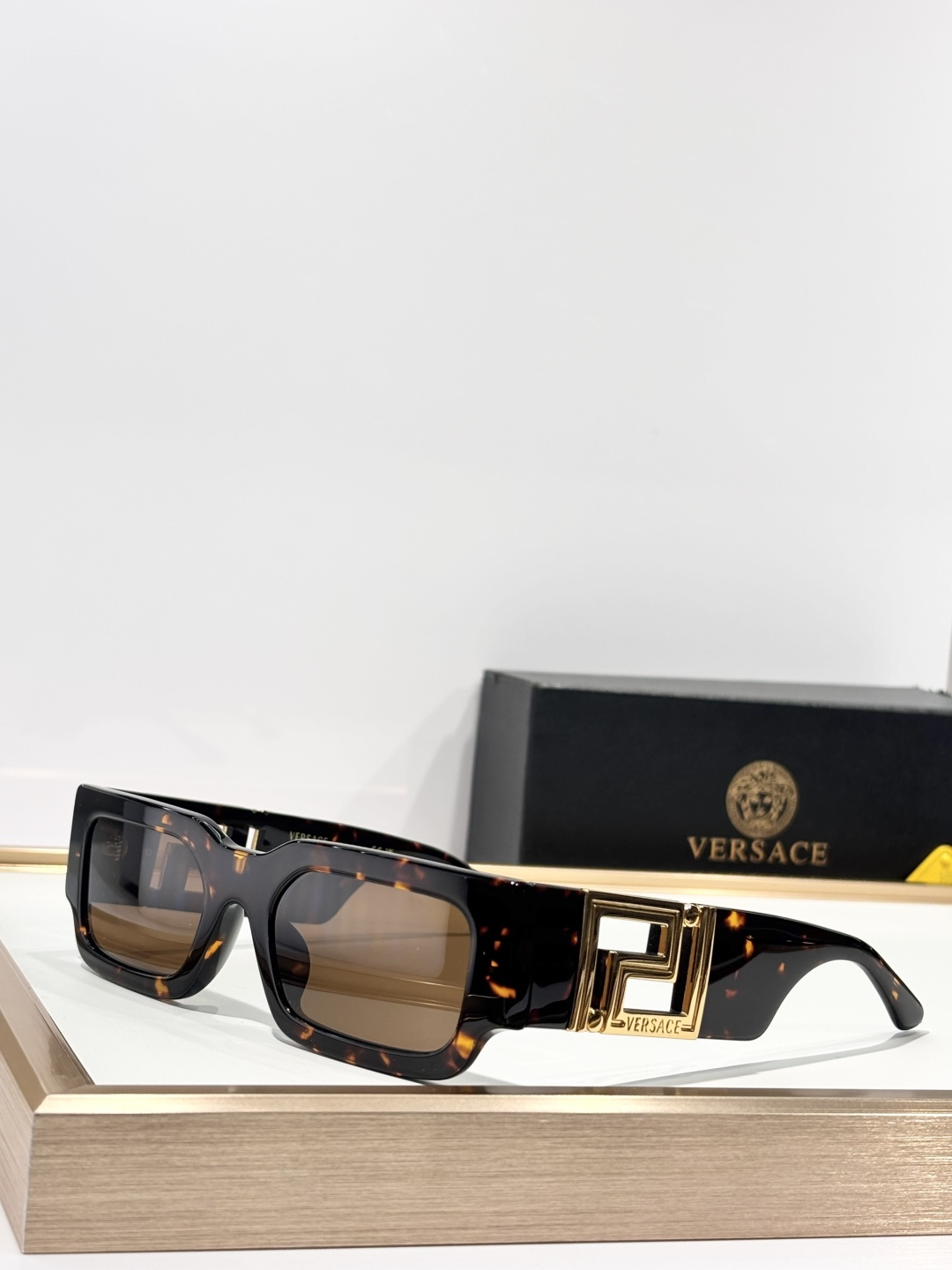 VERSAC*MODEL：MOD.4506USIZE：54口21 140