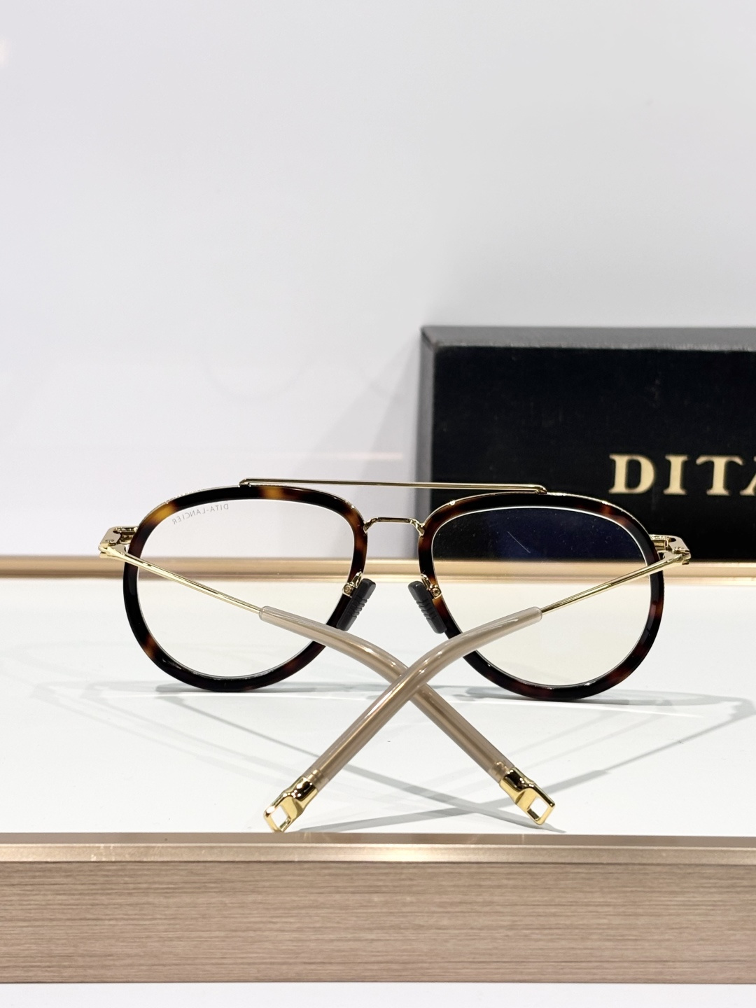 Dita LancierMODEL:LSA-441SIZE:56口17-142