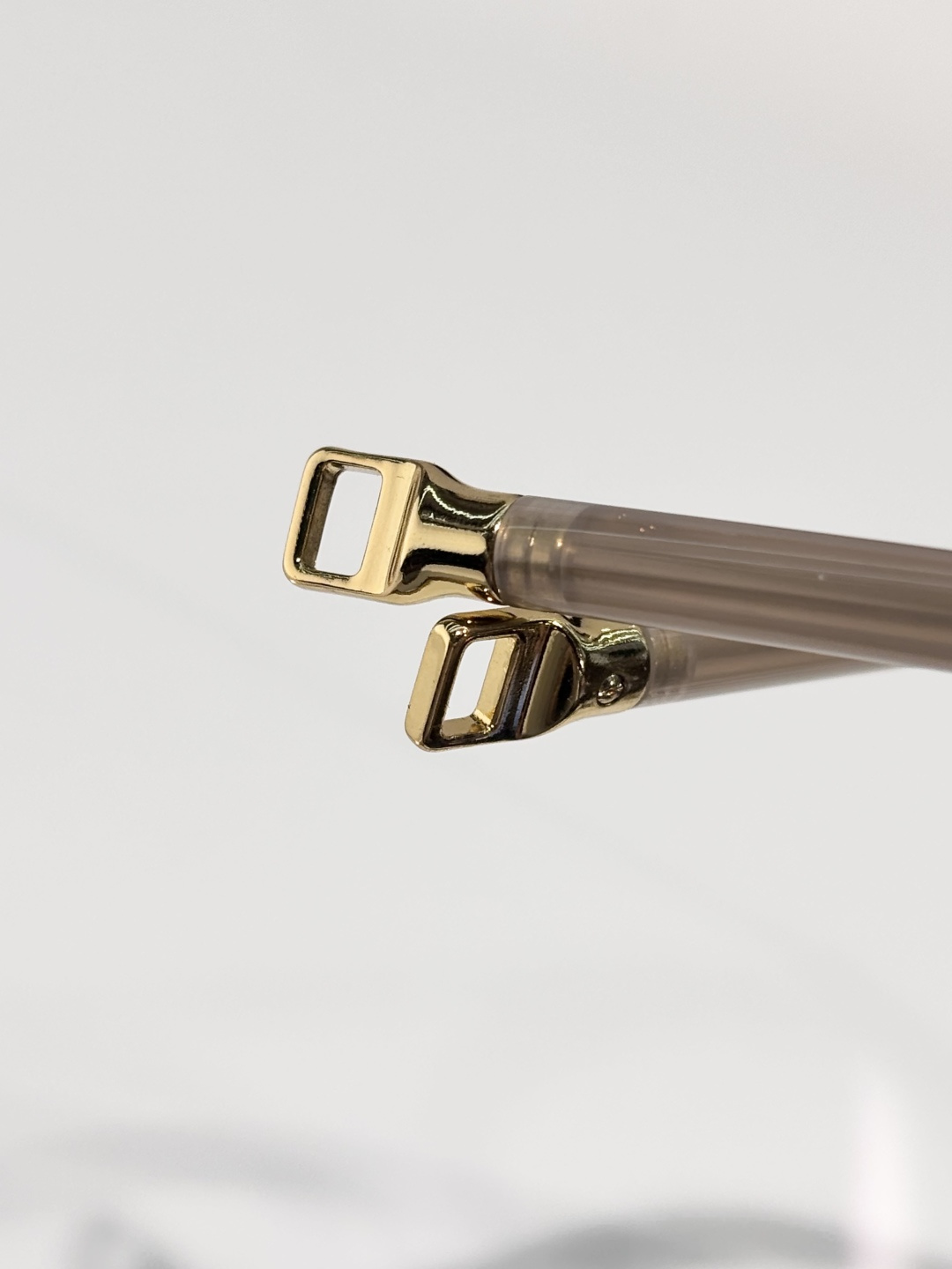 Dita LancierMODEL:LSA-441SIZE:56口17-142