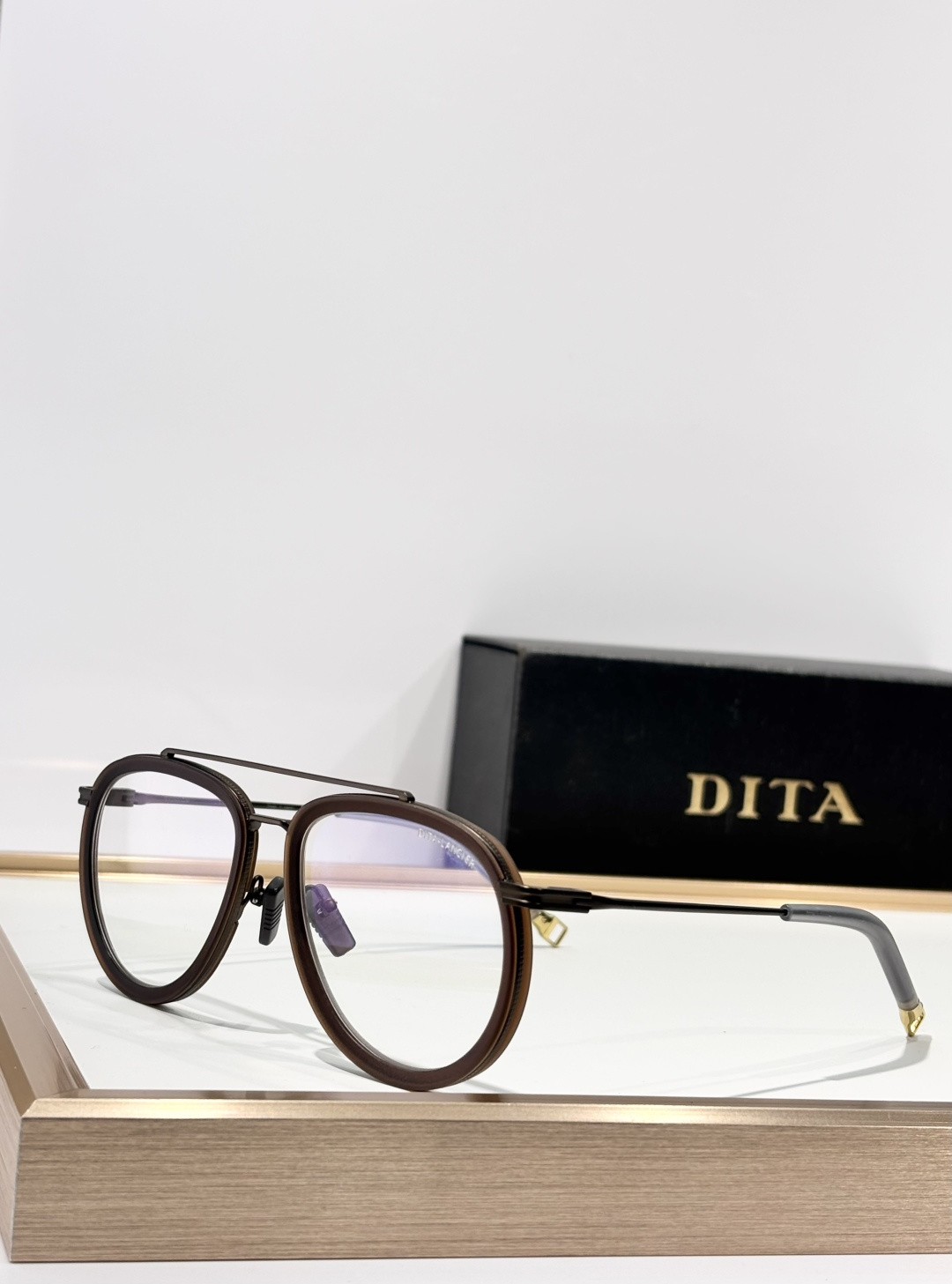 Dita LancierMODEL:LSA-441SIZE:56口17-142