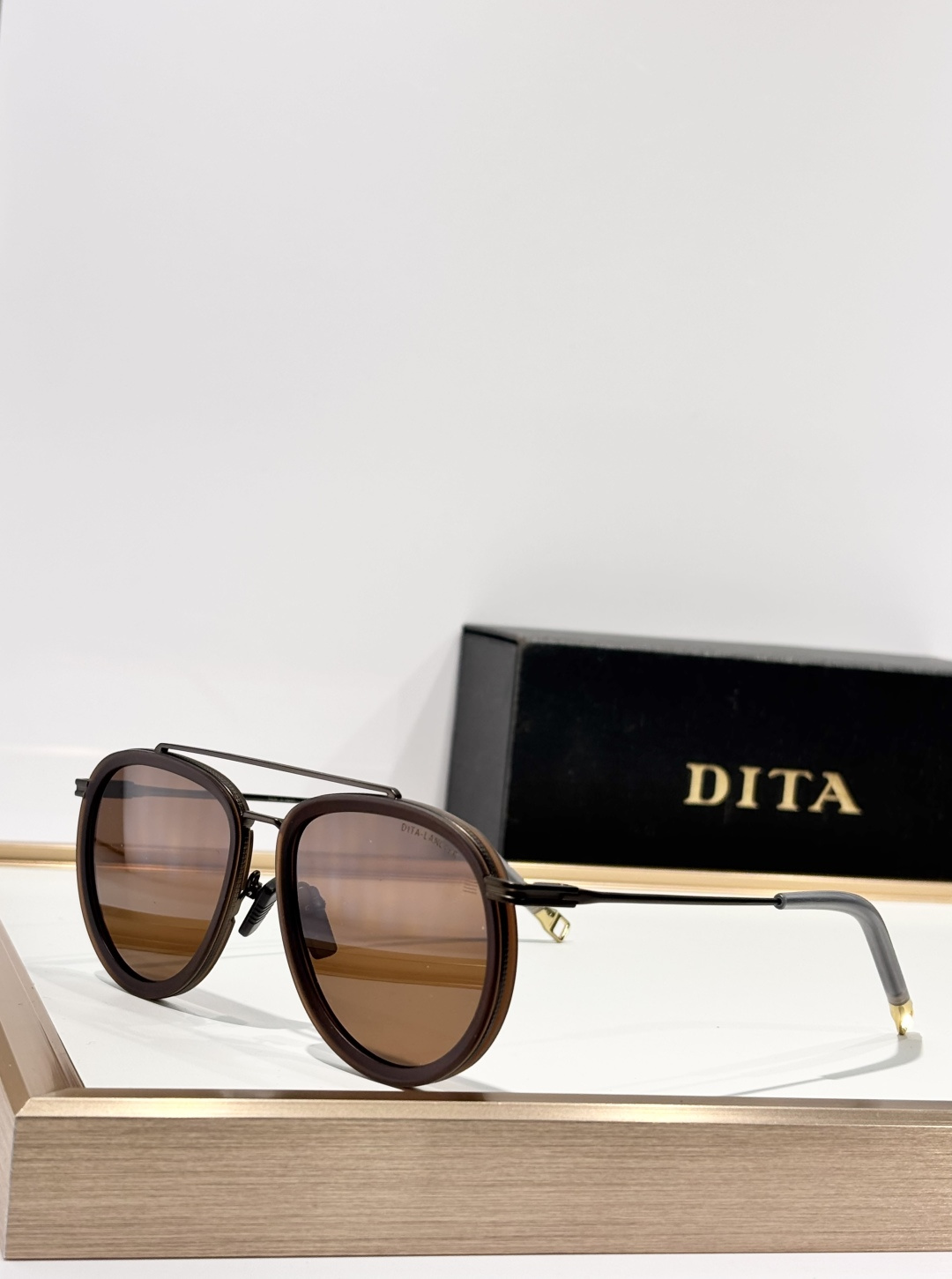 Dita LancierMODEL:LSA-441SIZE:56口17-142