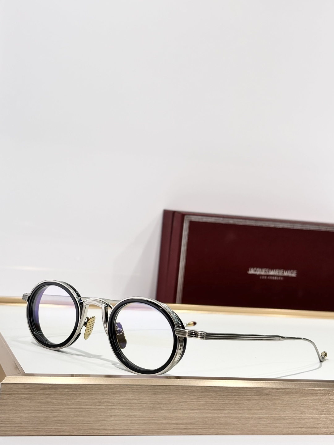 Jacques Marie MageMODEL： VARDASIZE：44口27-146