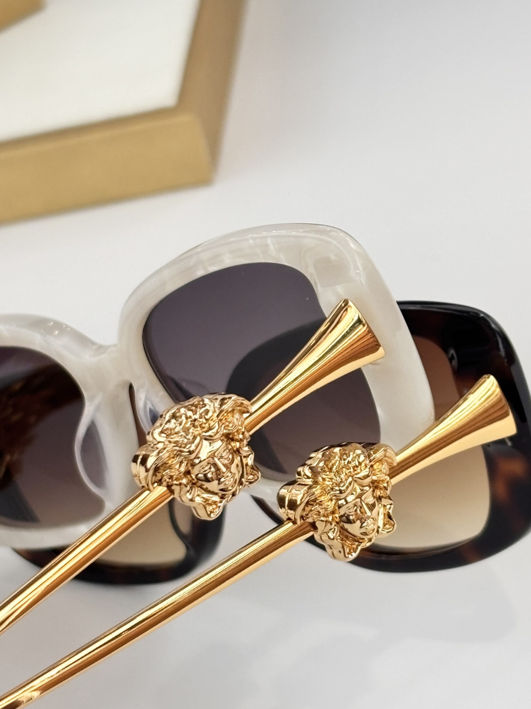 VERSAC*MOD:VE1876SIZE:54口17 145