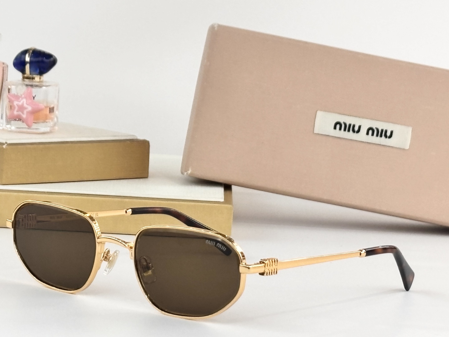 MIU MI*MOD：MU 174AVSize：56口21-142