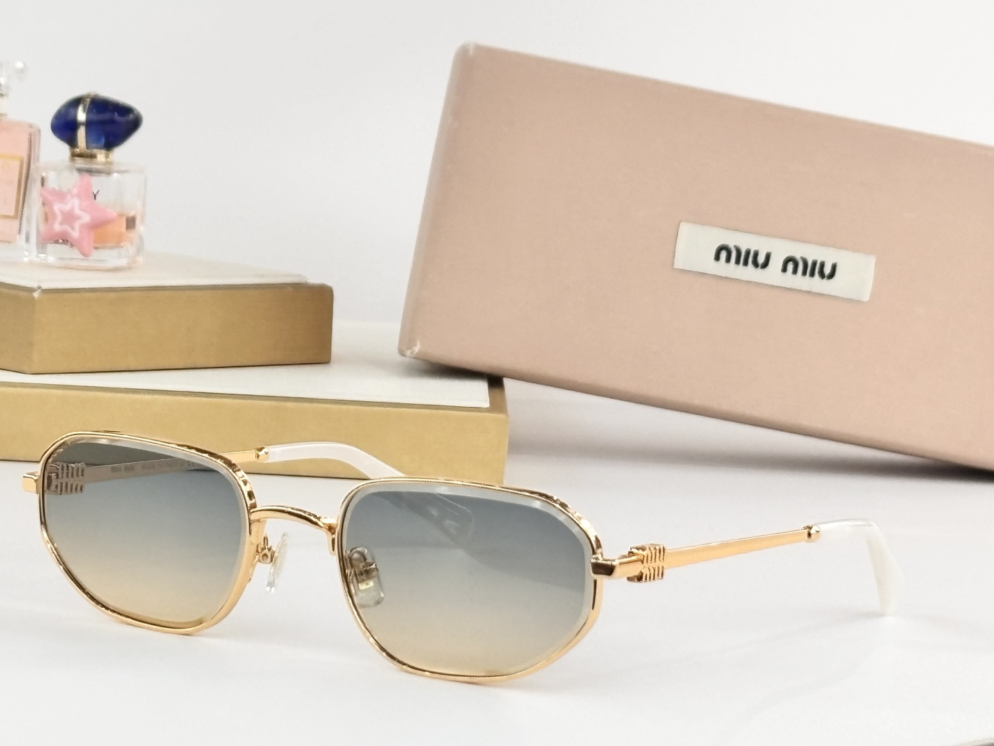 MIU MI*MOD：MU 174AVSize：56口21-142