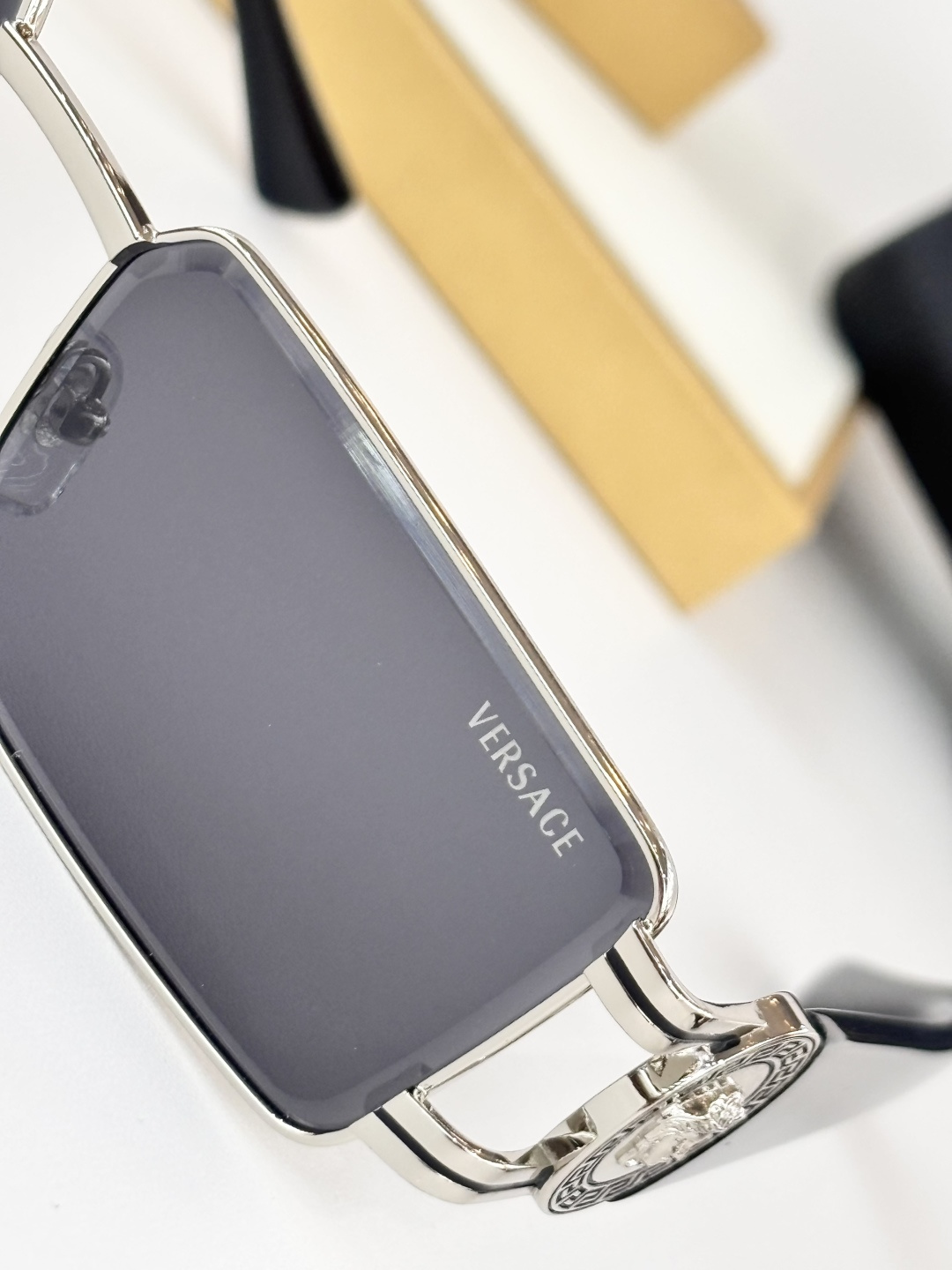 VERSAC*MOD：VE1871Size：57口17 122