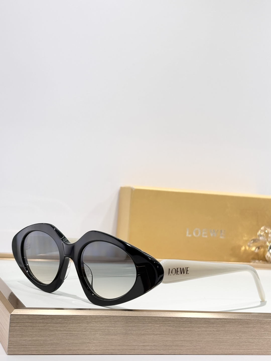 LoeweMODEL：LW40147ISIZE：51口19-145