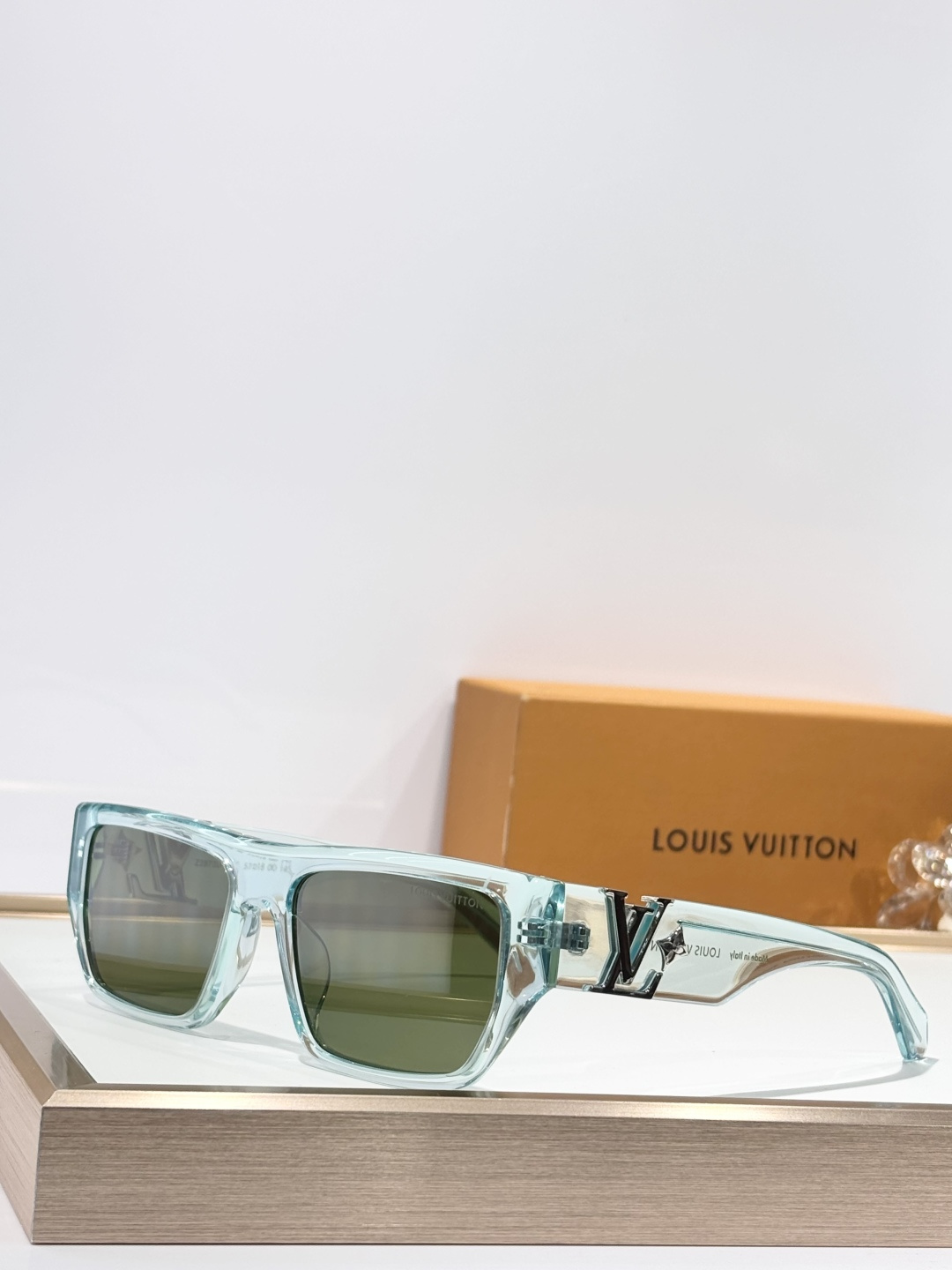 LOUIS VUITTONMOD：Z2873USize：57口18 145