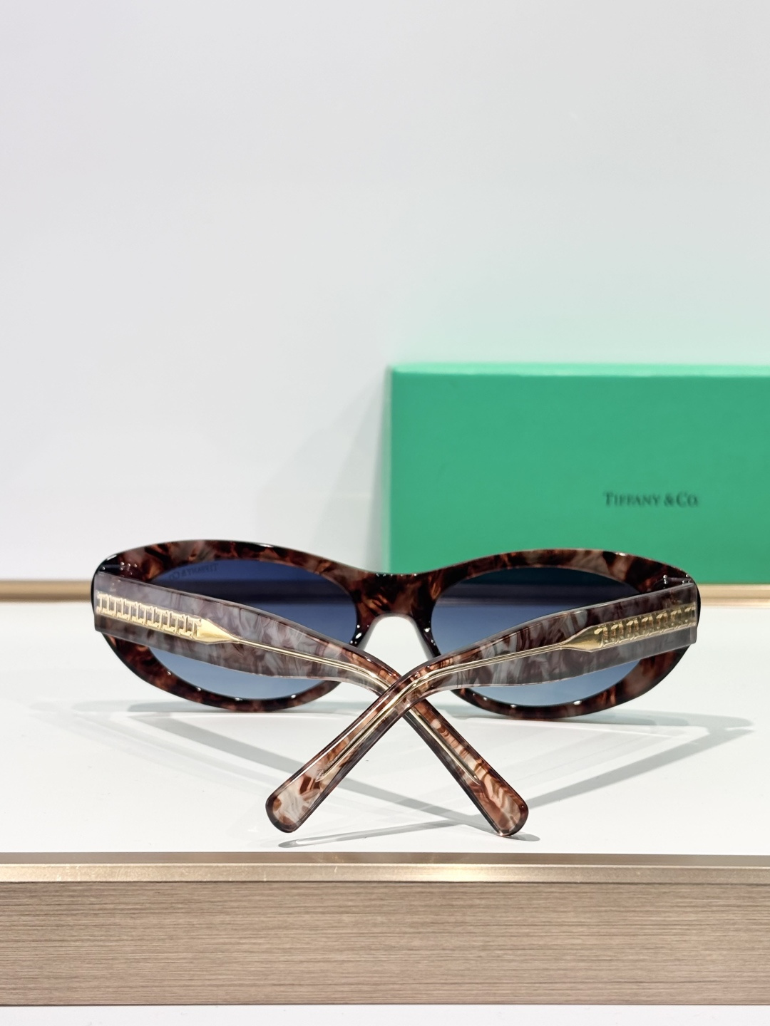 TIFFANY&Co.MODEL：TF4236USIZE：56口18-143