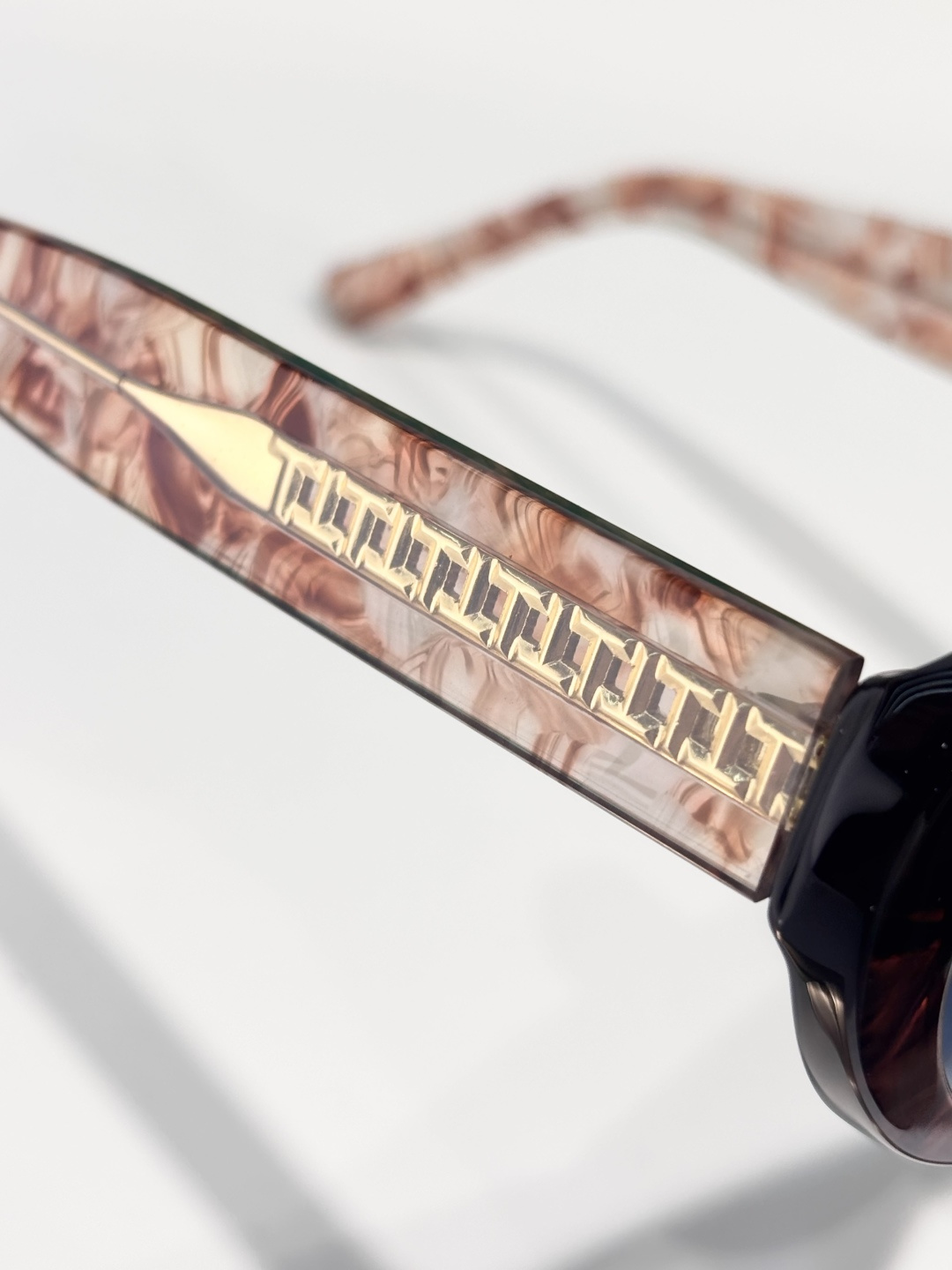 TIFFANY&Co.MODEL：TF4236USIZE：56口18-143