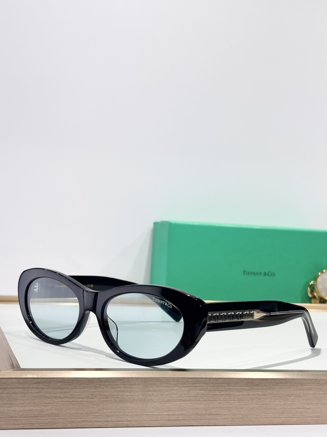 TIFFANY&Co.MODEL：TF4236USIZE：56口18-143