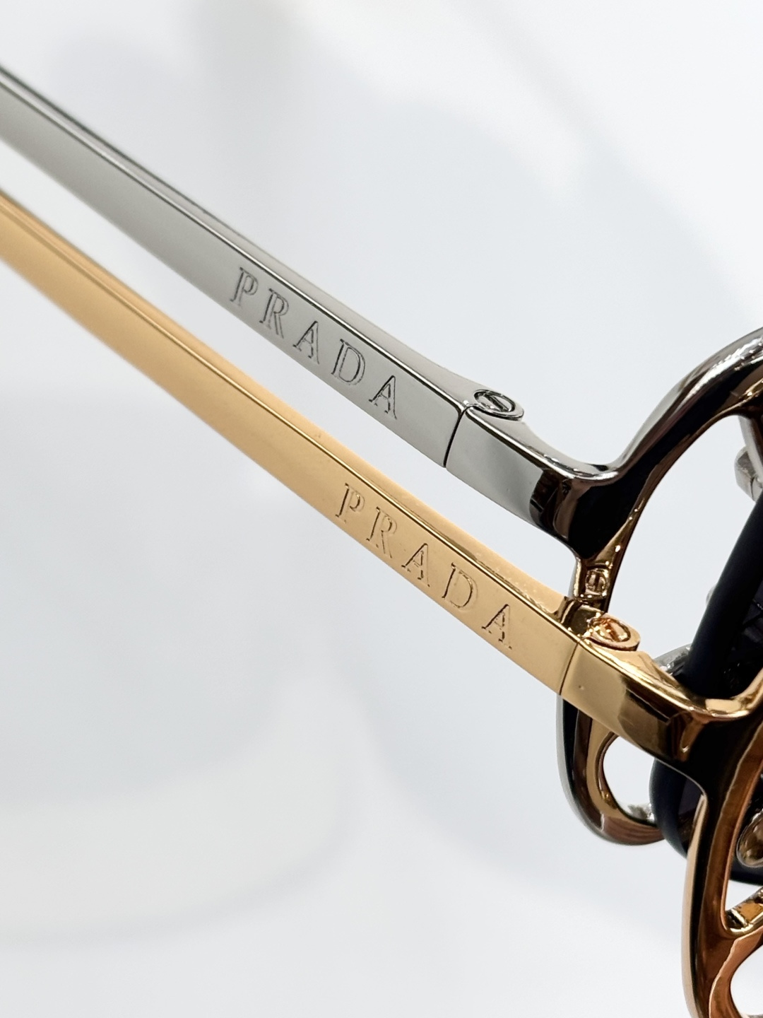 PRAD*MODEL: PR 1888SSIZE：55口18-145