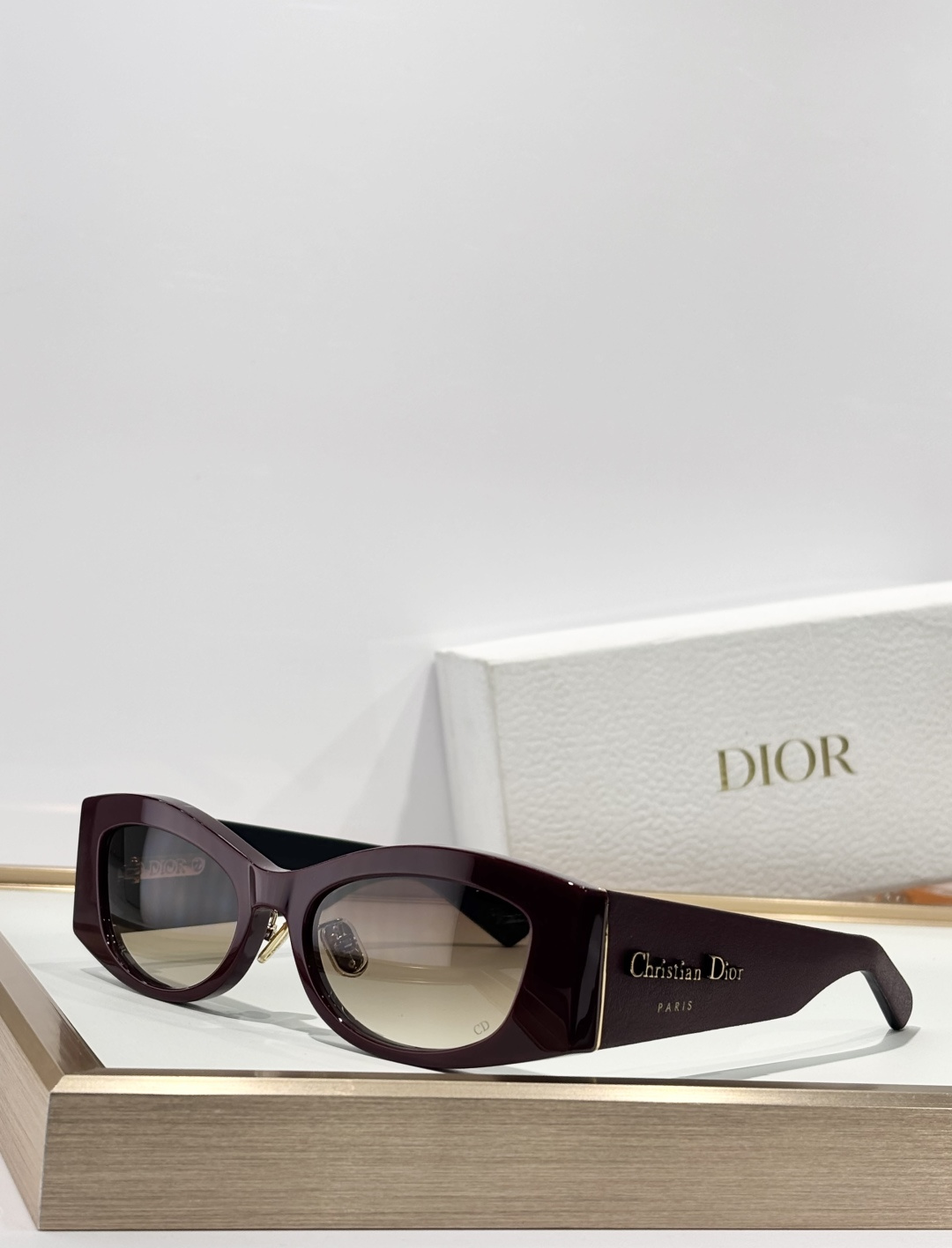 DIO* MOD：DiorOmbre S1FSize：55口19 145
