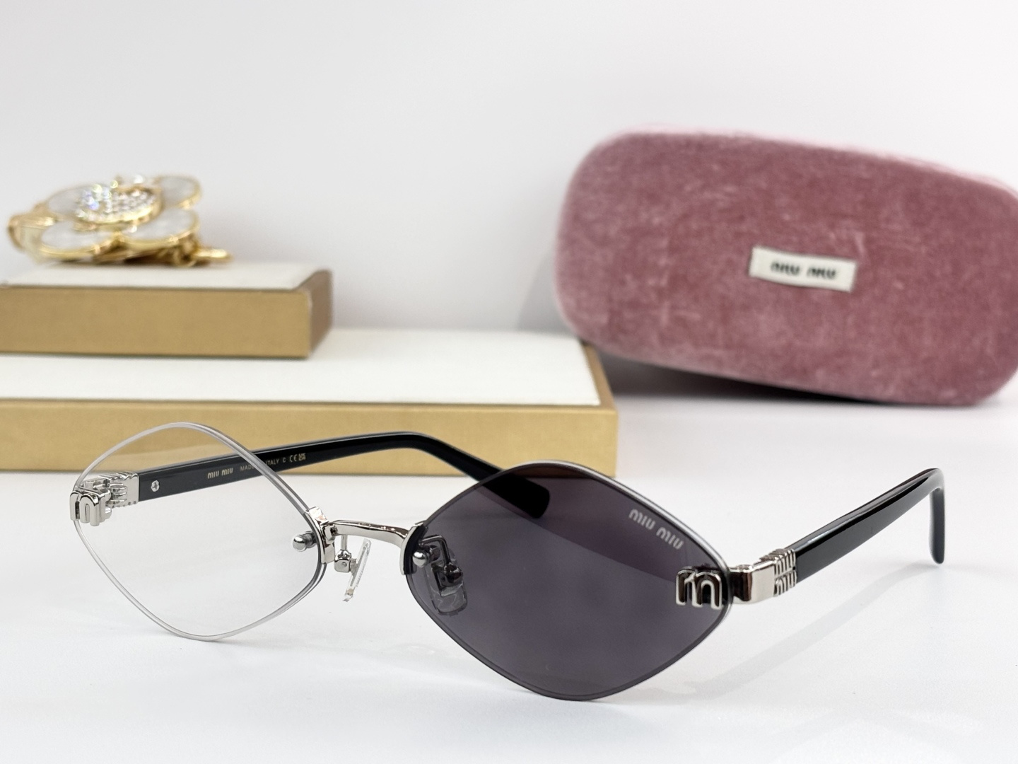 MIU MI*MODEL：MU 163AVSIZE：61口18-143