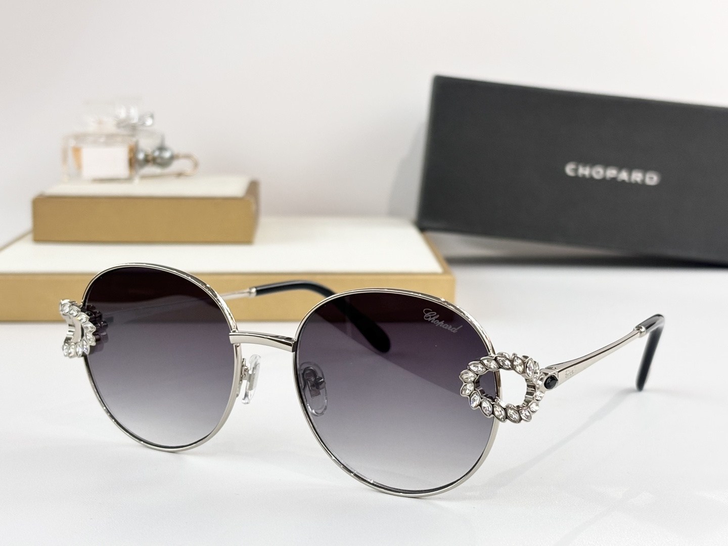 ChoPar*肖邦MODEL：VCH2010SIZE：56口18 142