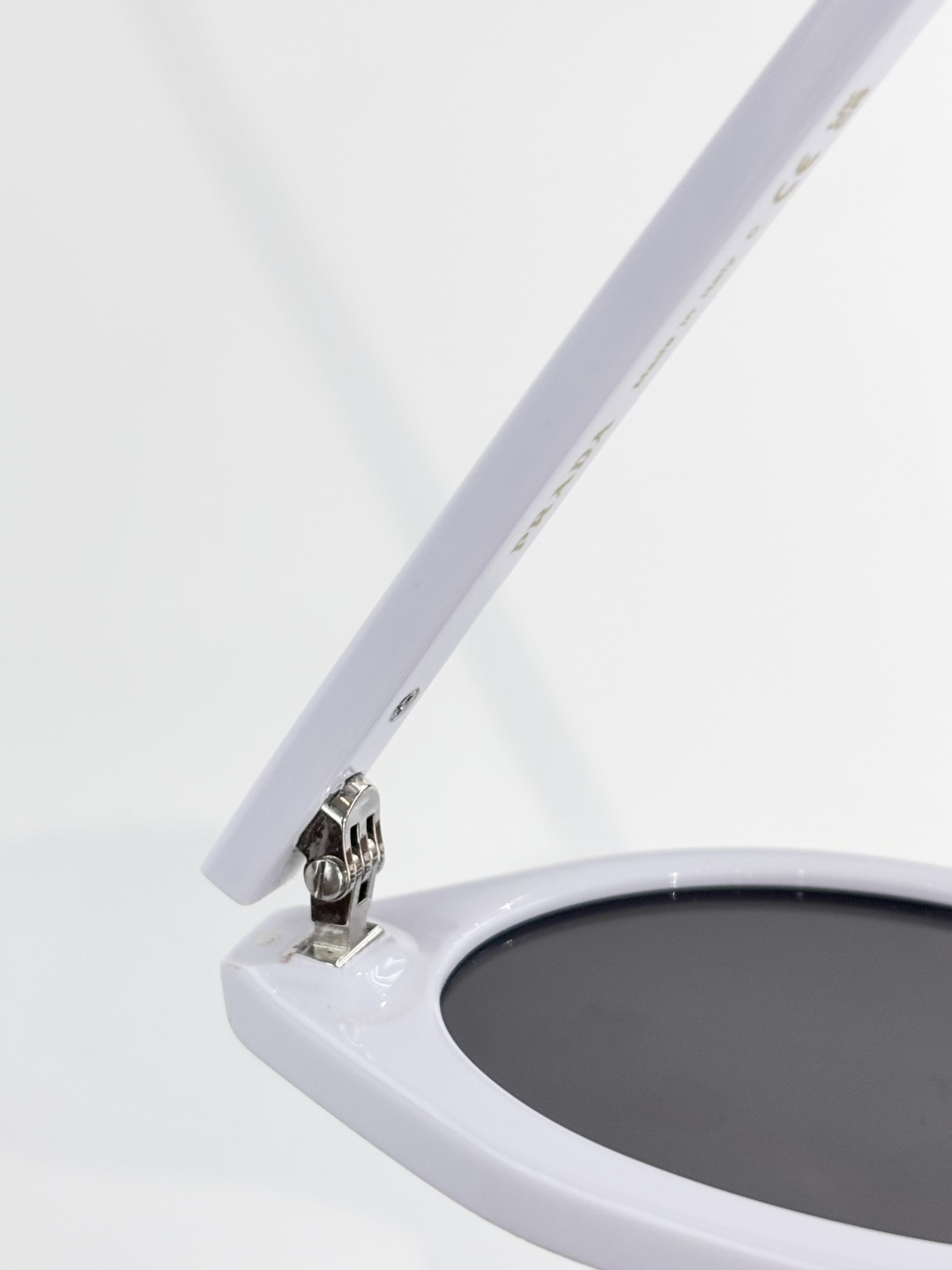 PRAD*MOS：SPR B15Size：51口21 145