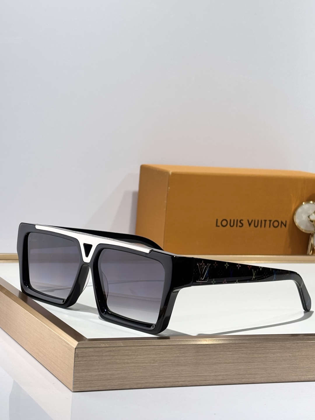 Oversized LouisMod:Z2058USIZE:60-13-145