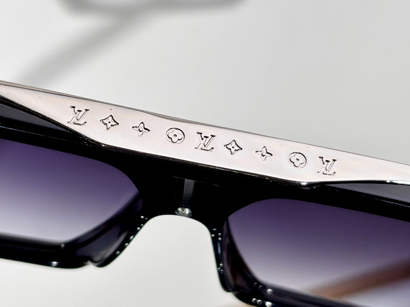 Oversized LouisMod:Z2058USIZE:60-13-145